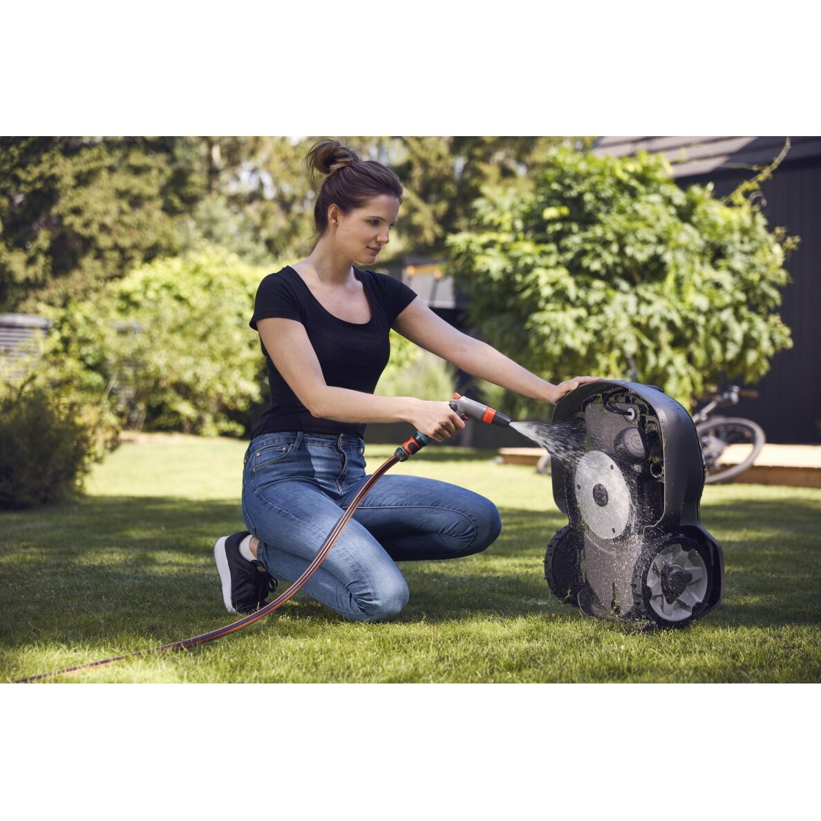HUSQVARNA AUTOMOWER® 310 Mark II 4 HUSQVARNA AUTOMOWER® 310 Mark II 4