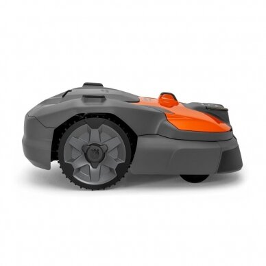 „HUSQVARNA AUTOMOWER® 560 EPOS™“ 2 „HUSQVARNA AUTOMOWER® 560 EPOS™“ 2